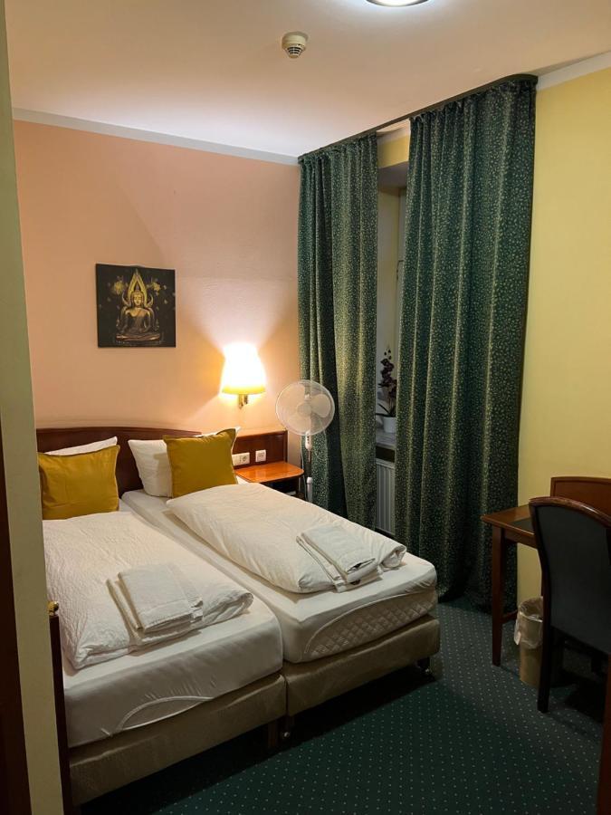 Hotel Am Schloss - Frankfurt An Der Oder Luaran gambar