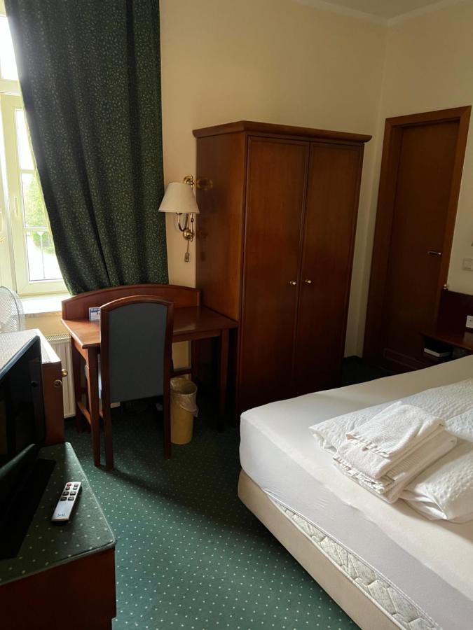 Hotel Am Schloss - Frankfurt An Der Oder Luaran gambar