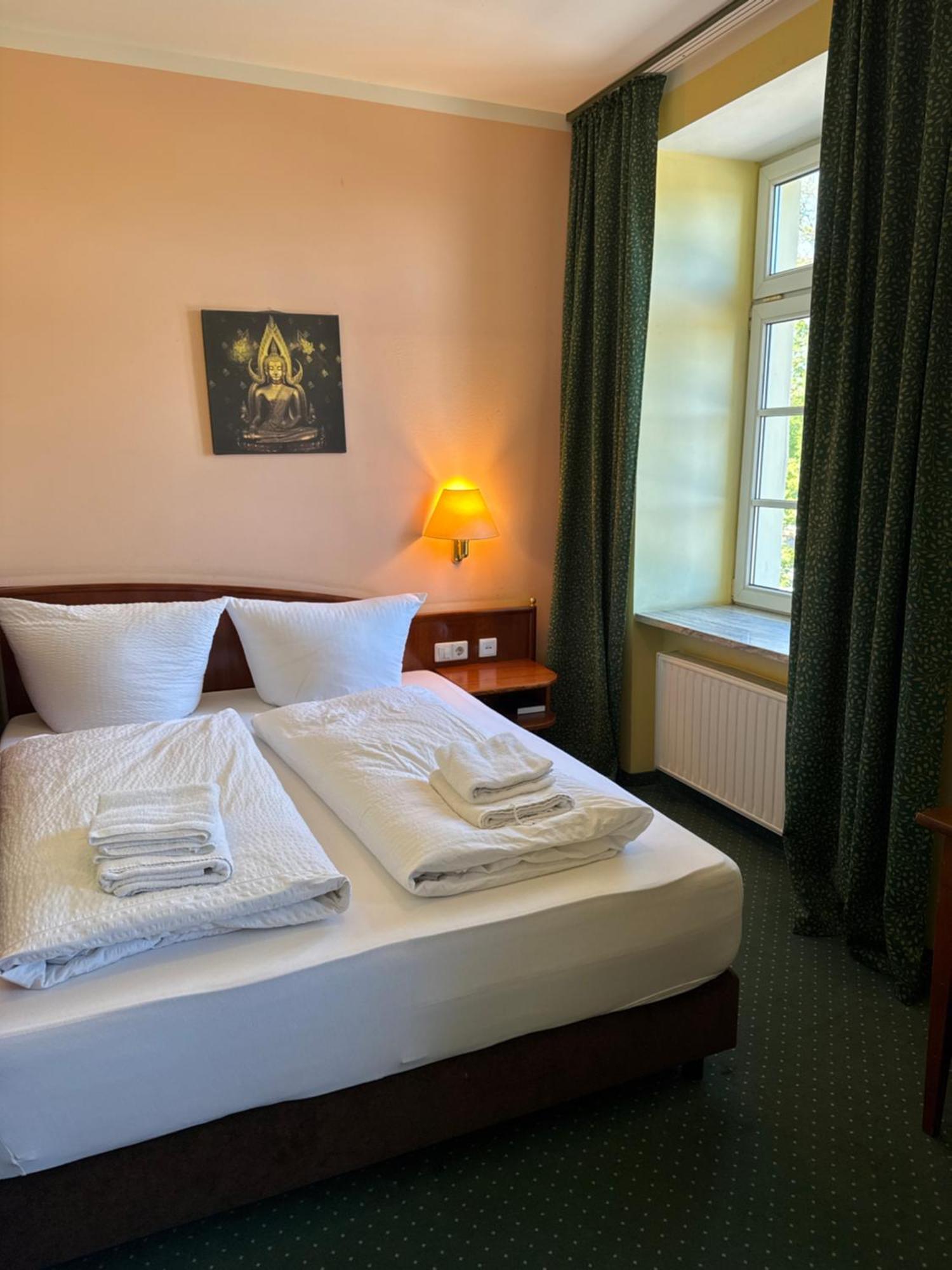 Hotel Am Schloss - Frankfurt An Der Oder Luaran gambar